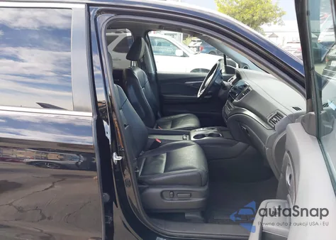 2021 Honda Pilot Awd Special Edition z USA, uszkodzony, nr VIN 5FNYF6H23MB097650